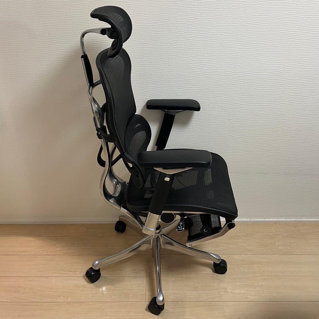 エルゴヒューマン プロ オットマン内蔵型 ヘッドレスト有り　ブラック