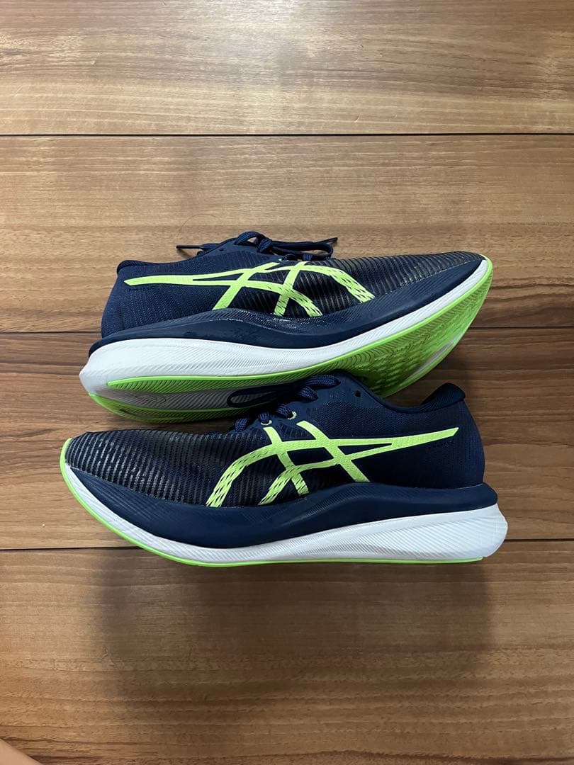 アシックスasics マジックスピード３