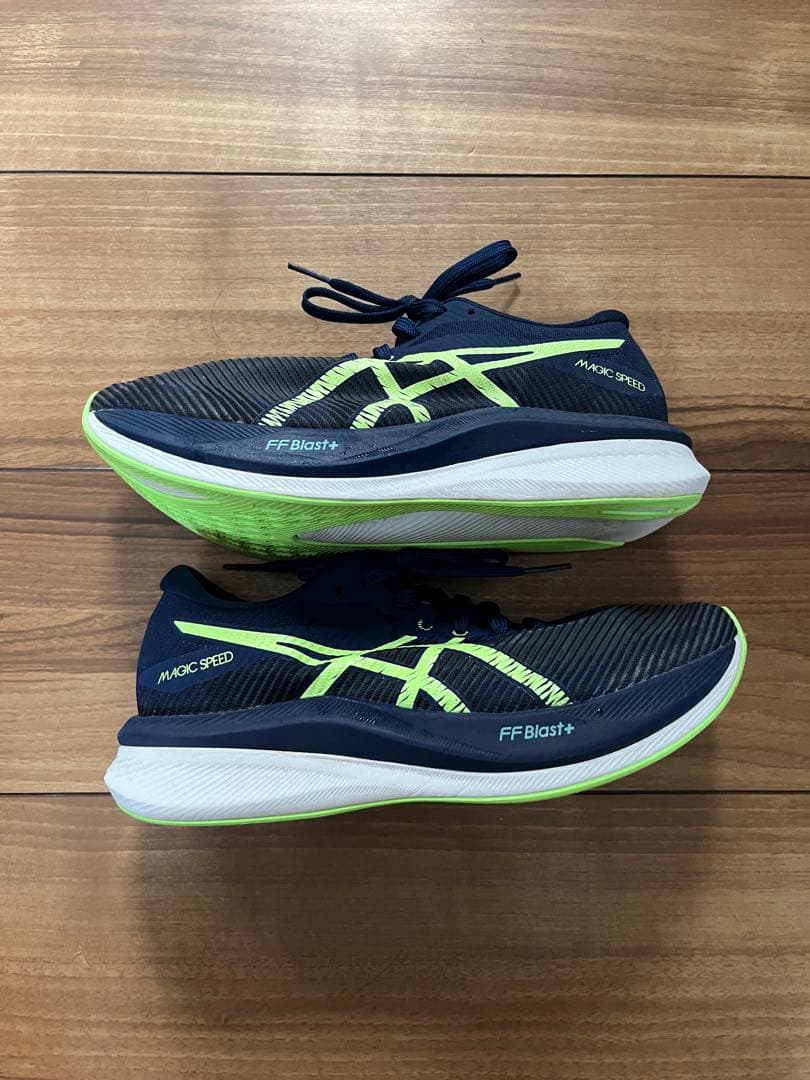 アシックスasics マジックスピード３