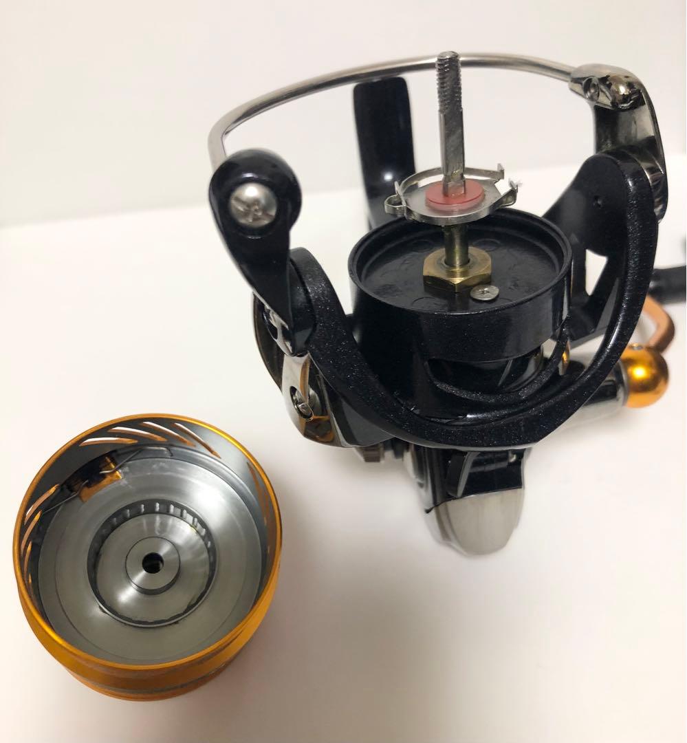 美品　ダイワ 20 レブロス LT3000D-C / スピニングリール