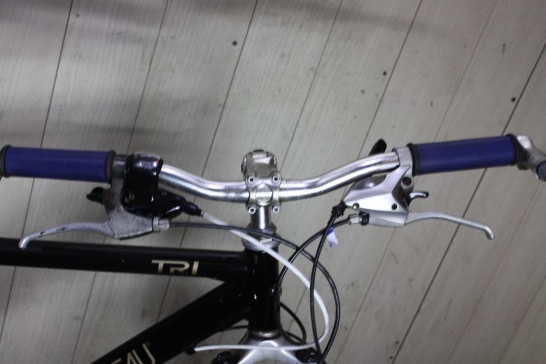 ルイガノ LGS-TR1 700C アルミ シマノ24速 470mm