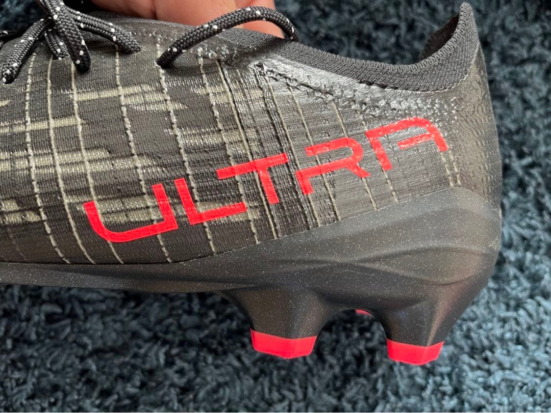大人気PUMA ウルトラ　1.3FG