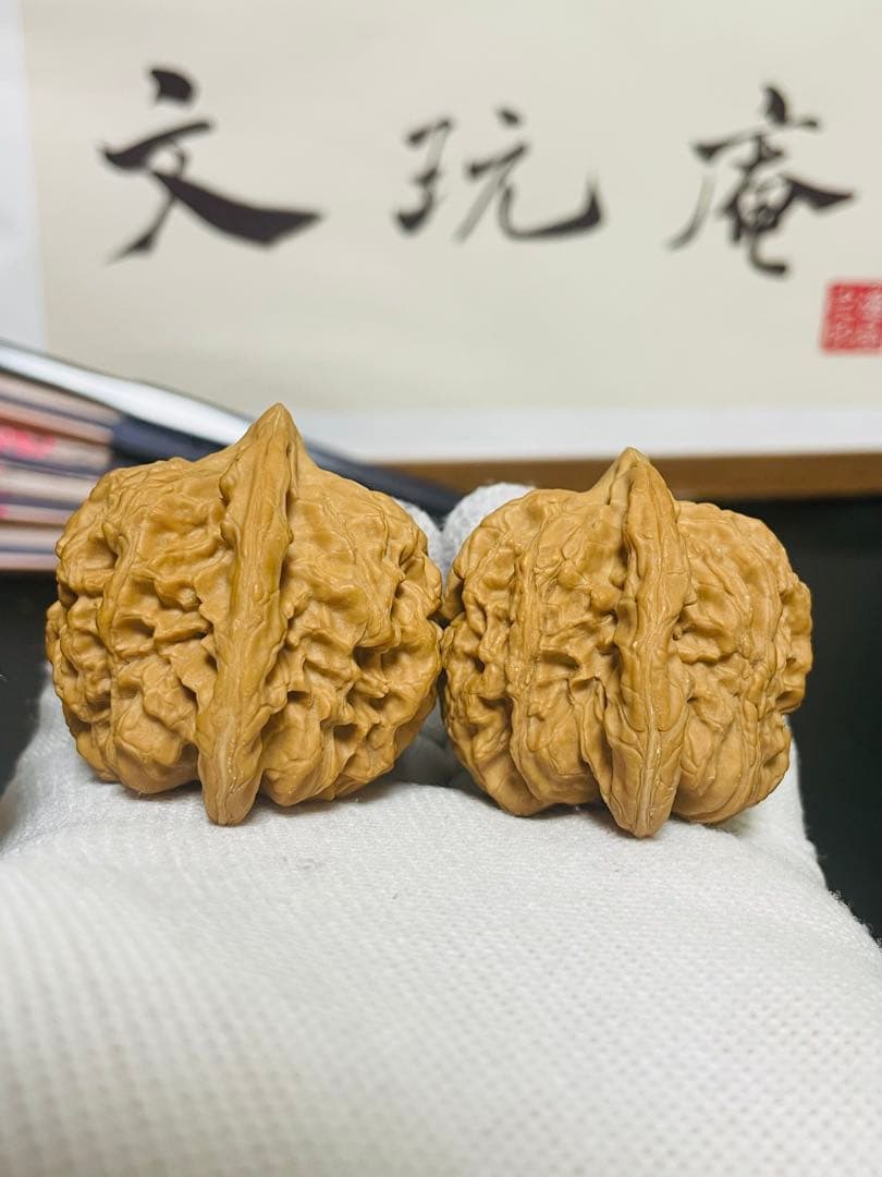 ❤️新入荷❤️No.694❤️文玩くるみ（文玩核桃） 高級希少種　秤砣