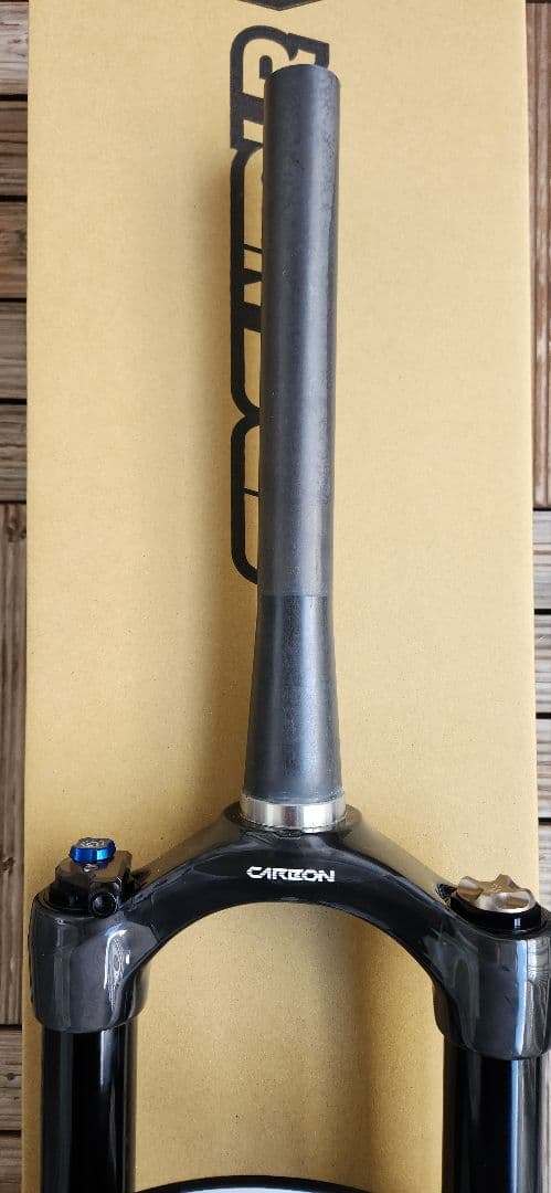 SR SUNTOUR サスペンションフォーク XC 100mm カーボンコラム