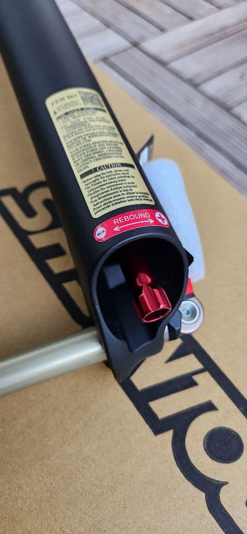 SR SUNTOUR サスペンションフォーク XC 100mm カーボンコラム