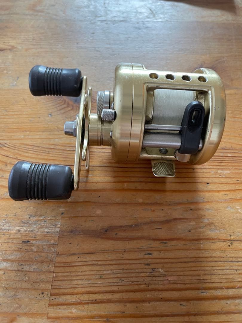 リール SHIMANO CALCUTTA 100xt