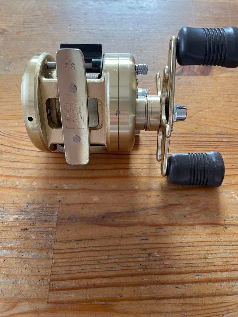 リール SHIMANO CALCUTTA 100xt