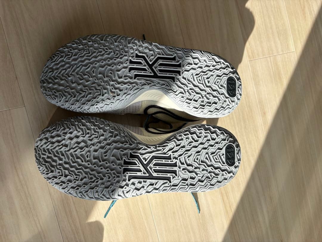 ナイキ NIKE カイリー LOW4 EP /Kyrie
