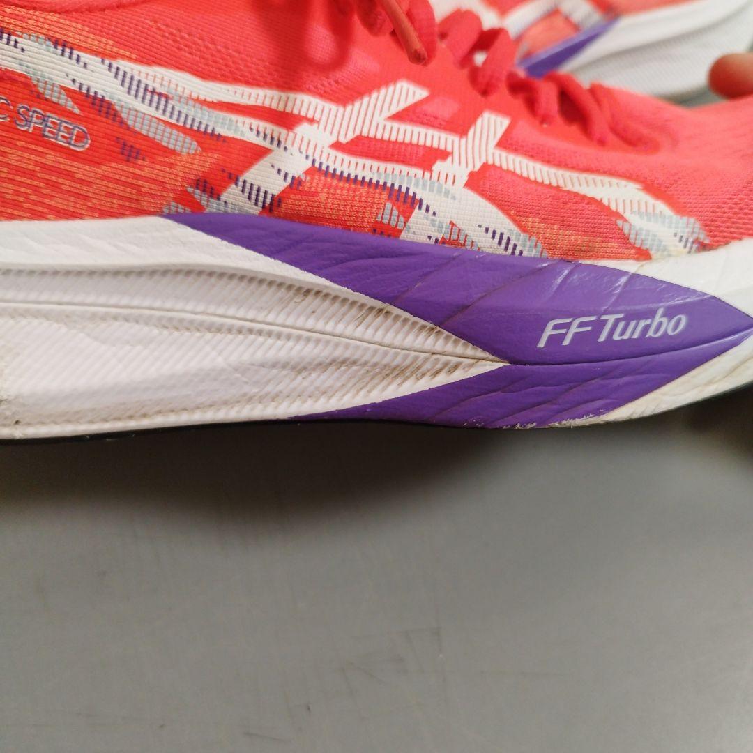 ASICS Magic Speed4 ランニングシューズ レッド 25.5cm