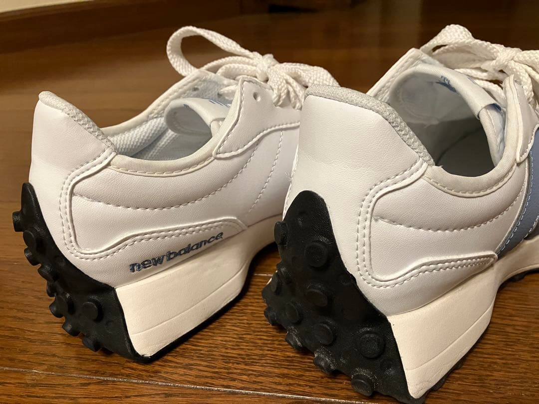 ニューバランス New Balance 327ホワイト×ブルー / 24.0cm