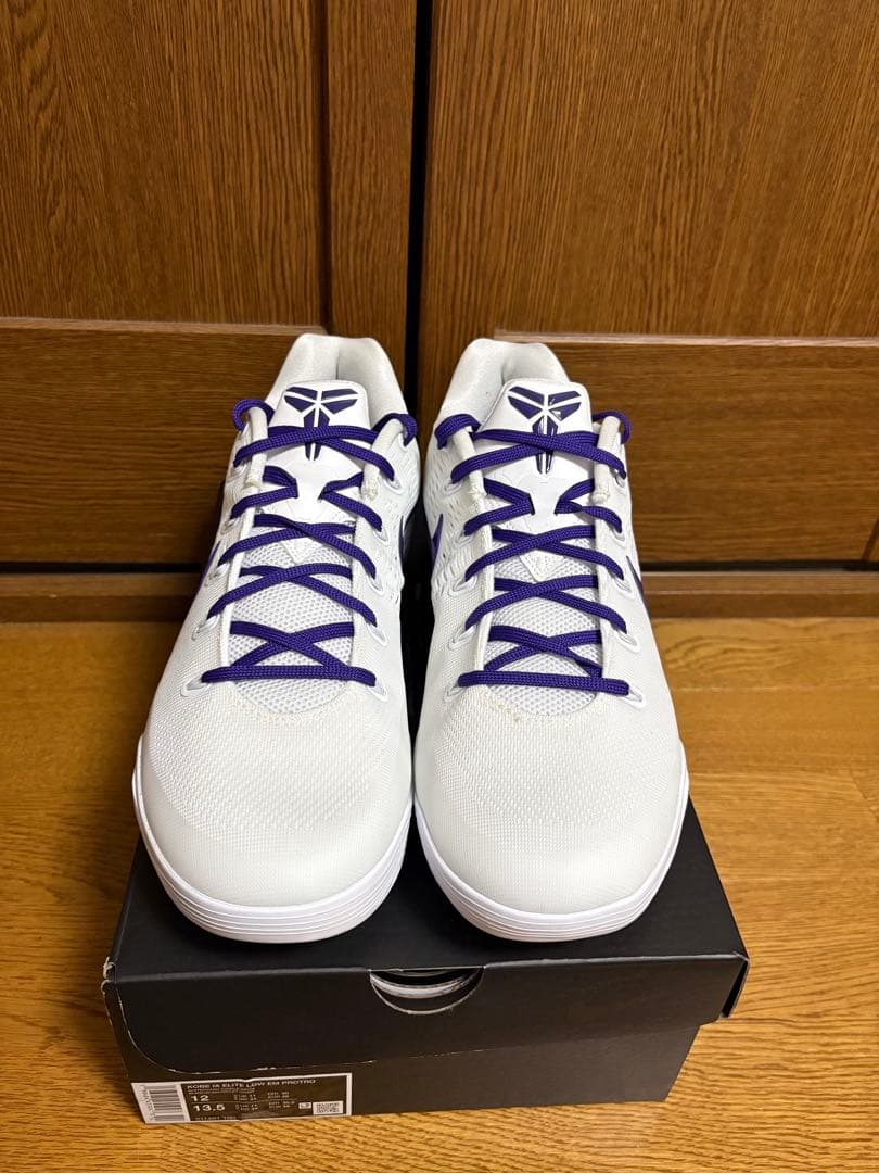 Nike Kobe9 バスケットシューズ ホワイト/パープル