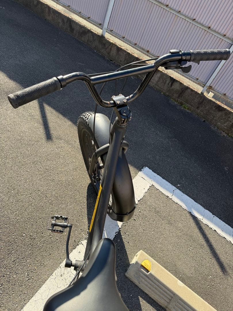 ファットバイク極太タイヤ　マッドブラック　引き取り限定　値下げしました