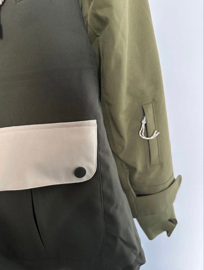 BURTONのマウンテンパーカー（Sサイズ）