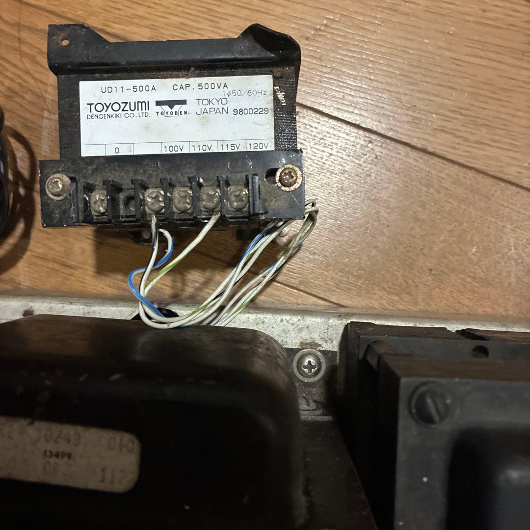 Collins社のヴィンテージなアマチュア無線用電源ユニットスピーカー516F等