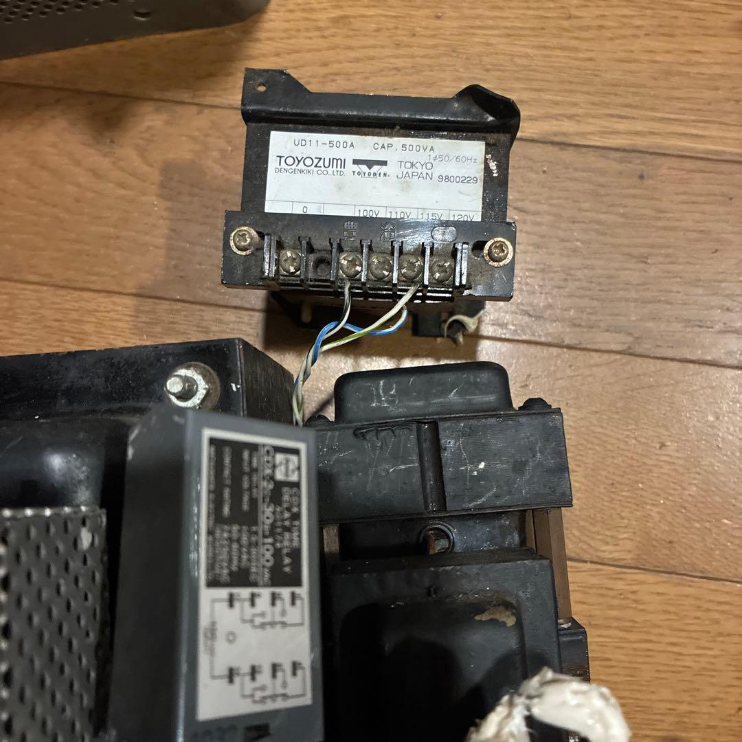 Collins社のヴィンテージなアマチュア無線用電源ユニットスピーカー516F等