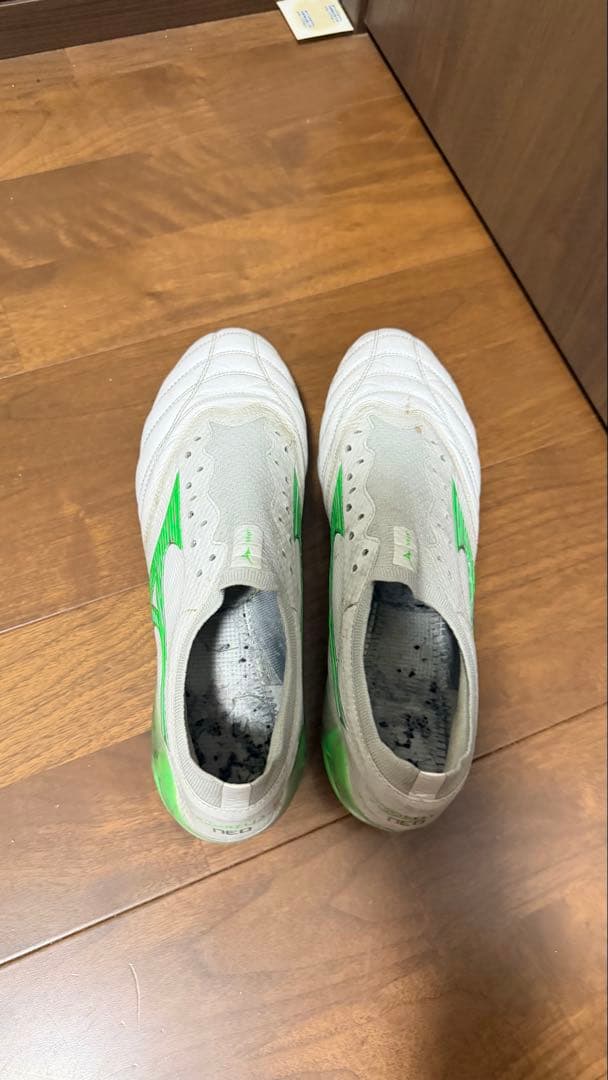 Mizuno サッカーシューズ ホワイト/グリーン