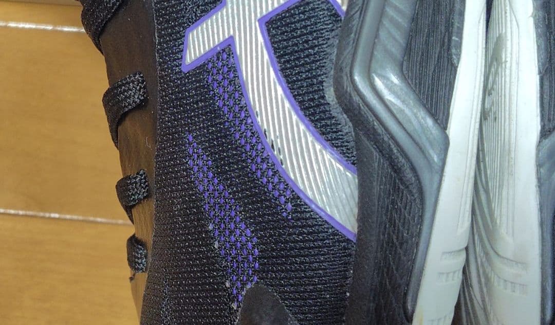 バレーボール　asics V-SWIFT FF MT3 27.5cm 美USED