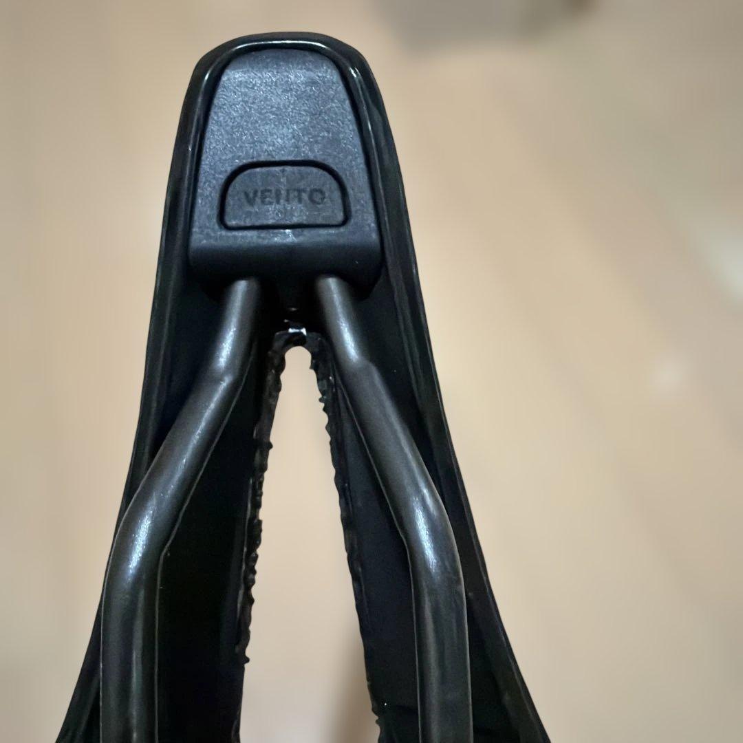 Vento Argo Adaptive 140mm　サドル フィジーク