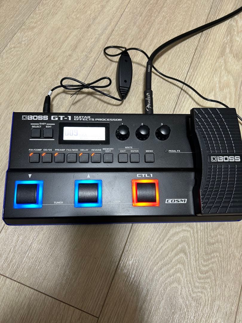 BOSS GT-1 、教科書、アダプター等