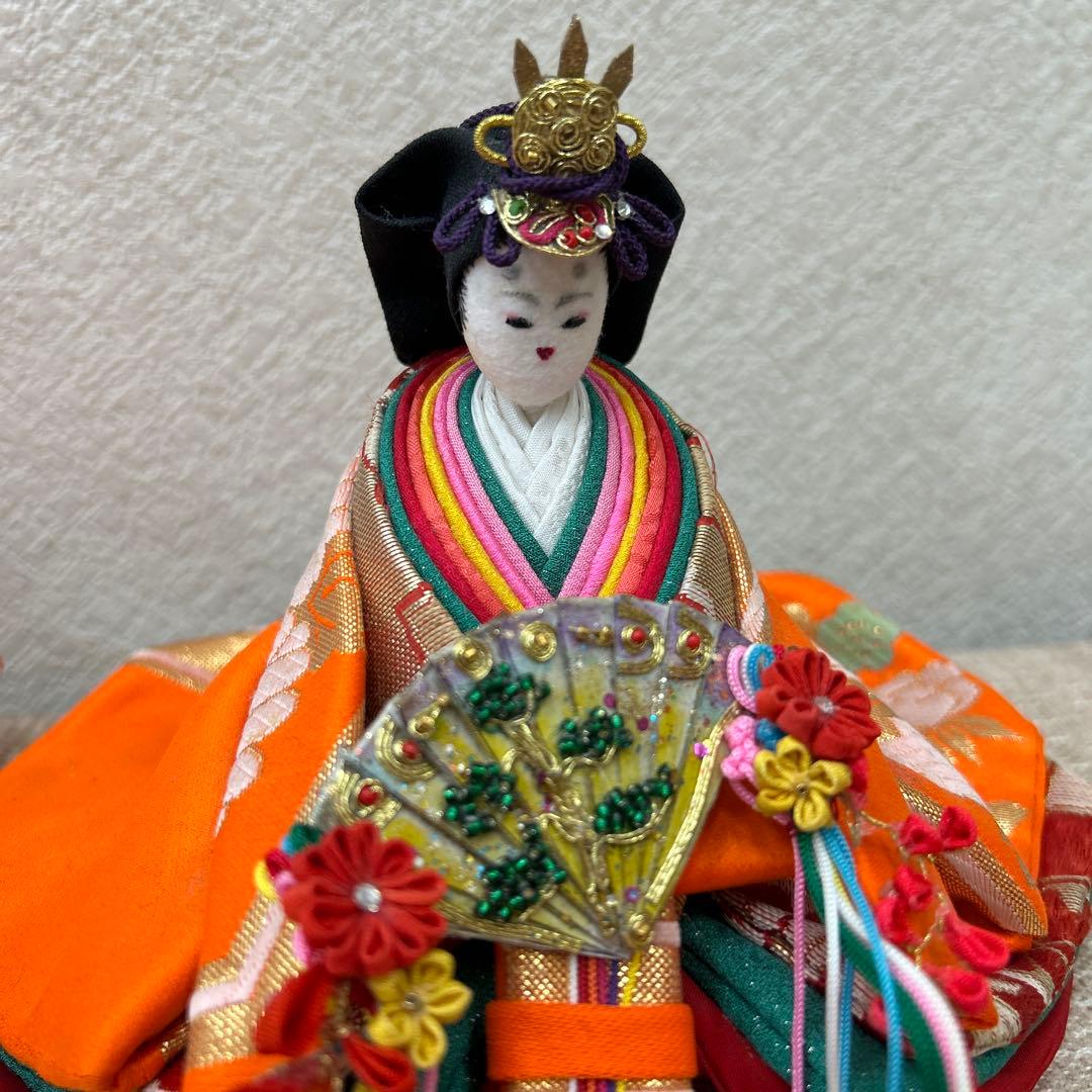 雛人形 オレンジ色 伝統的な雛祭り人形