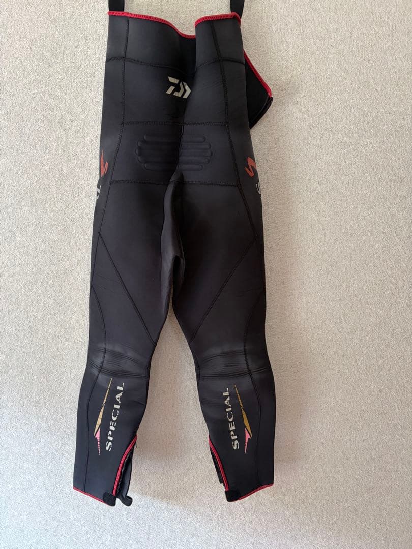 ダイワのスペシャル鮎ベスト とスペシャル鮎タイツ とスペシャル鮎シューズのセット