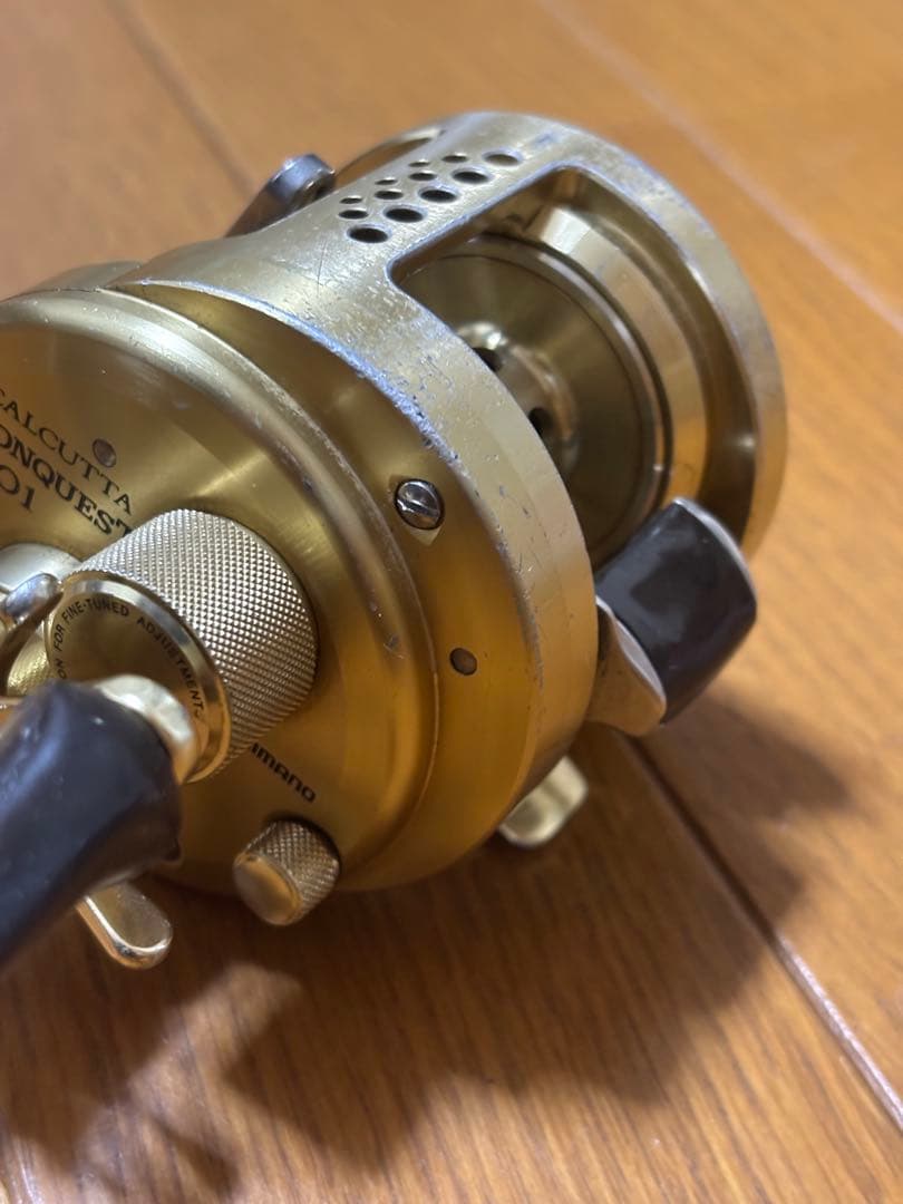 SHIMANO シマノ カルカッタコンクエスト201 左ハンドル