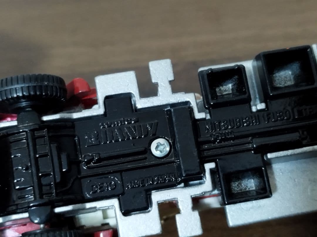 ●トミカ ダンディ 三菱ふそう シュノーケル 消防車 ミニカー tomica