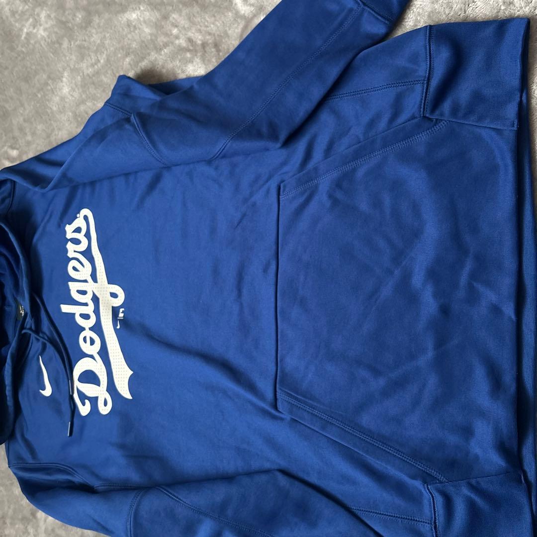 お取り寄せNike Dodgers フード付きユニフォームXLサイズ新品未使用
