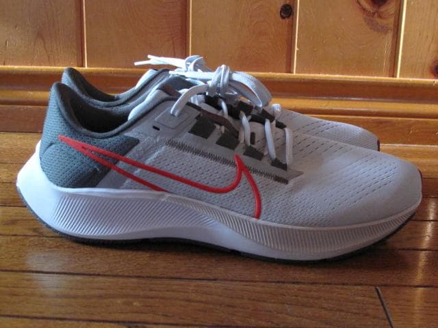 Nike Air Zoom Pegasus ランニングシューズ