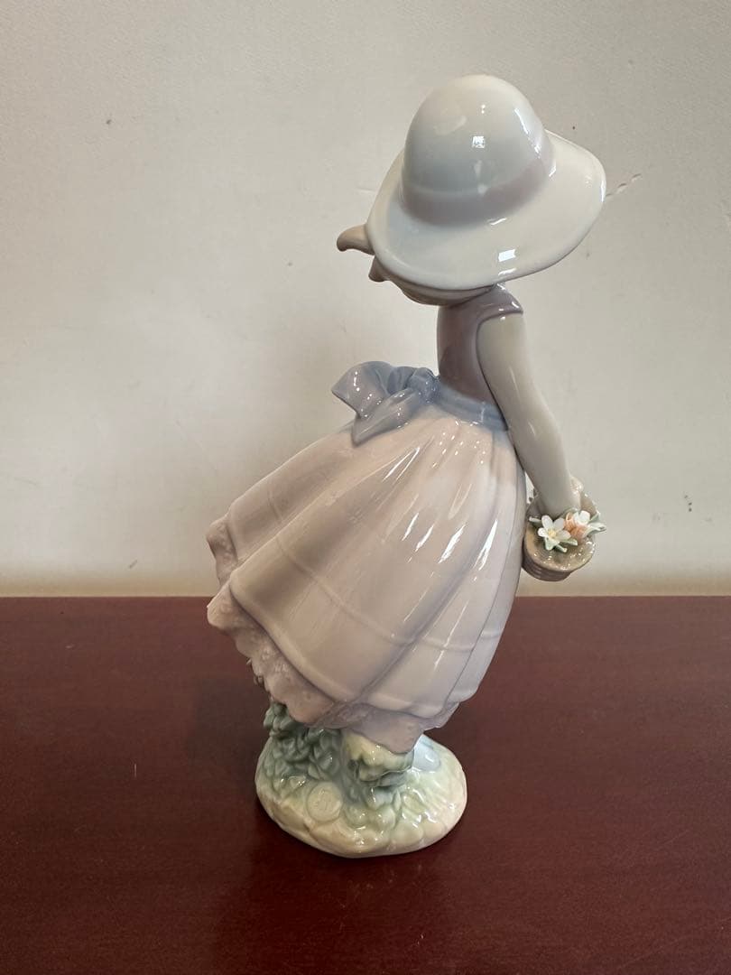 美品　リヤドロ　花の小径　リンダ
