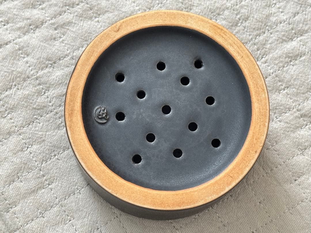木下和美　陶器の黒蒸篭