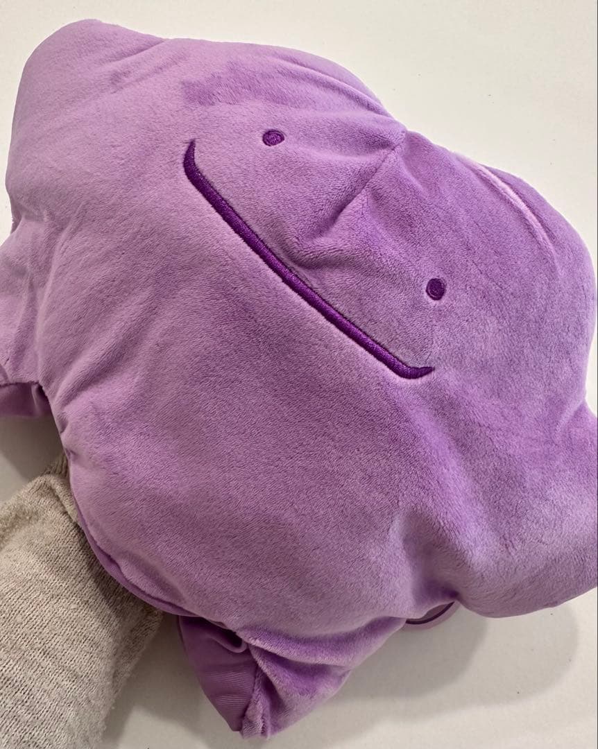 メタモンといっしょ　ぬいぐるみキャップクッション　ぽこあポケモン好きにも！