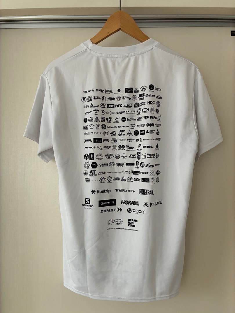 KEEP RUNNING FOR BEER Tシャツ