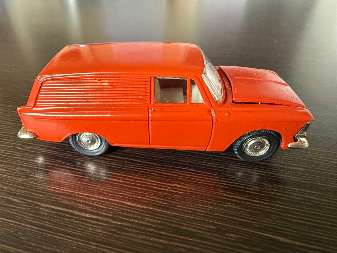 ソ連製　ミニカー　モスクヴィッチ434