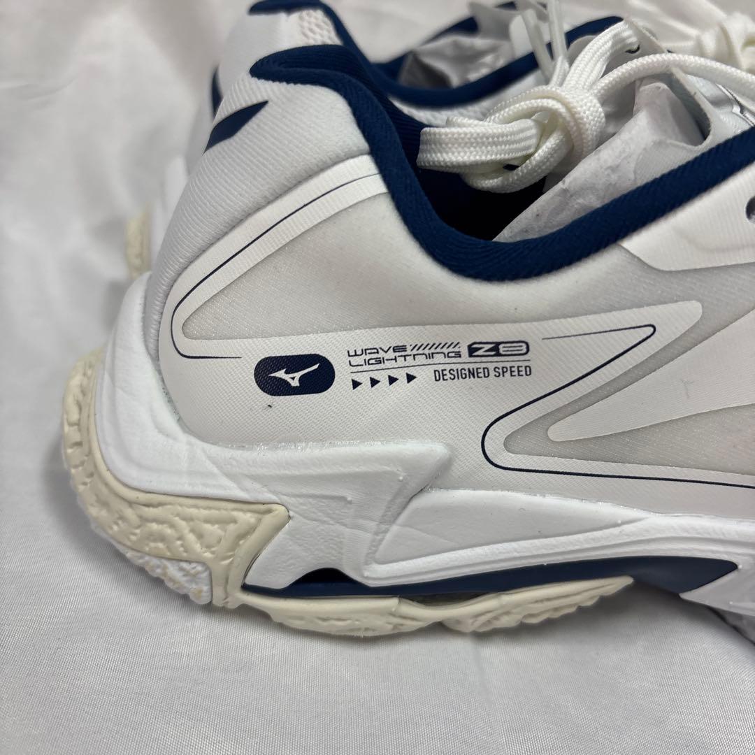 Mizuno Wave Lightning Z8 シューズ　25cm