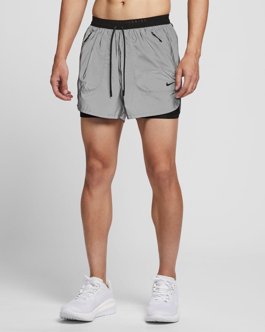 Nike リフレクティブショーツ