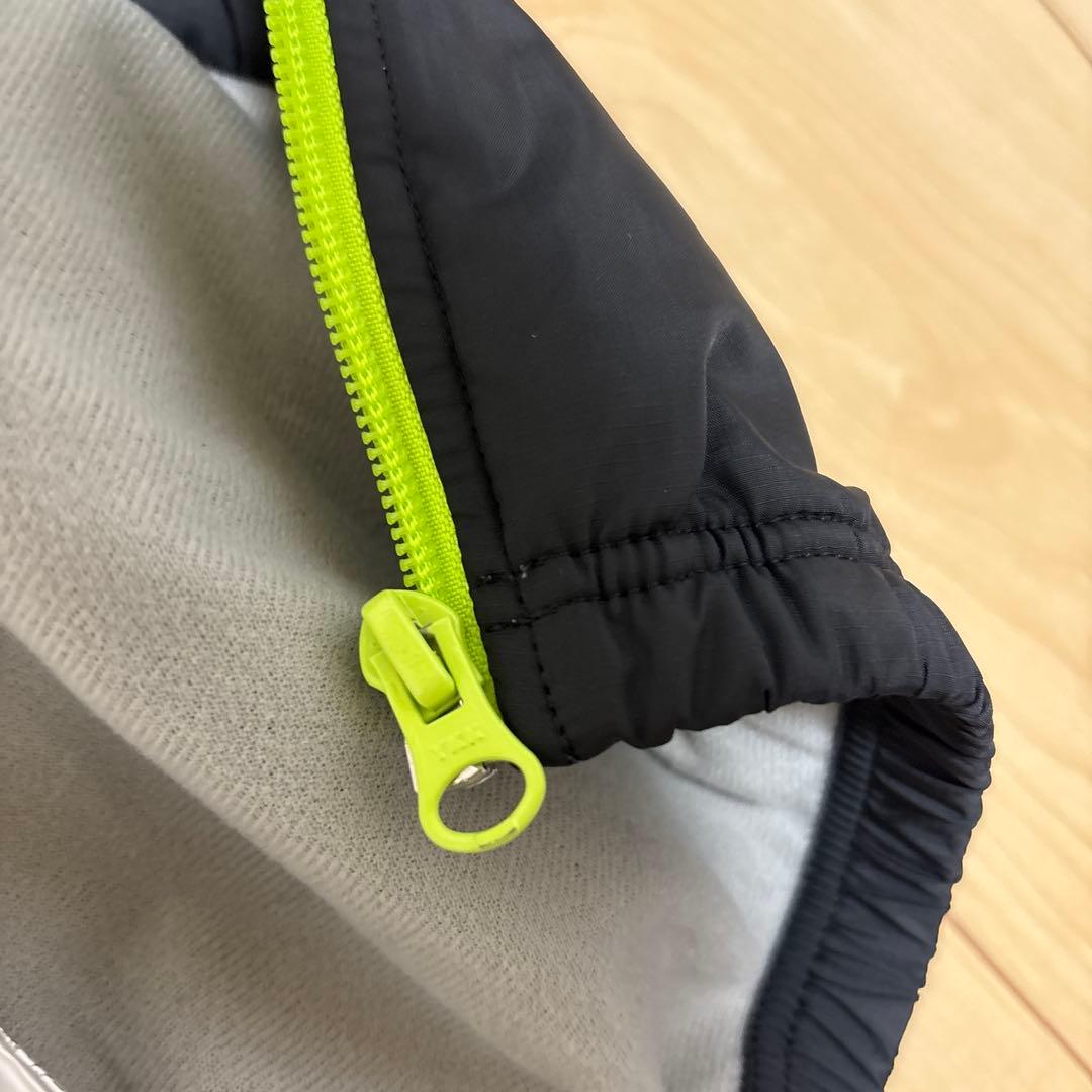 美品　アンブロ　ピステ　上下　フード付き