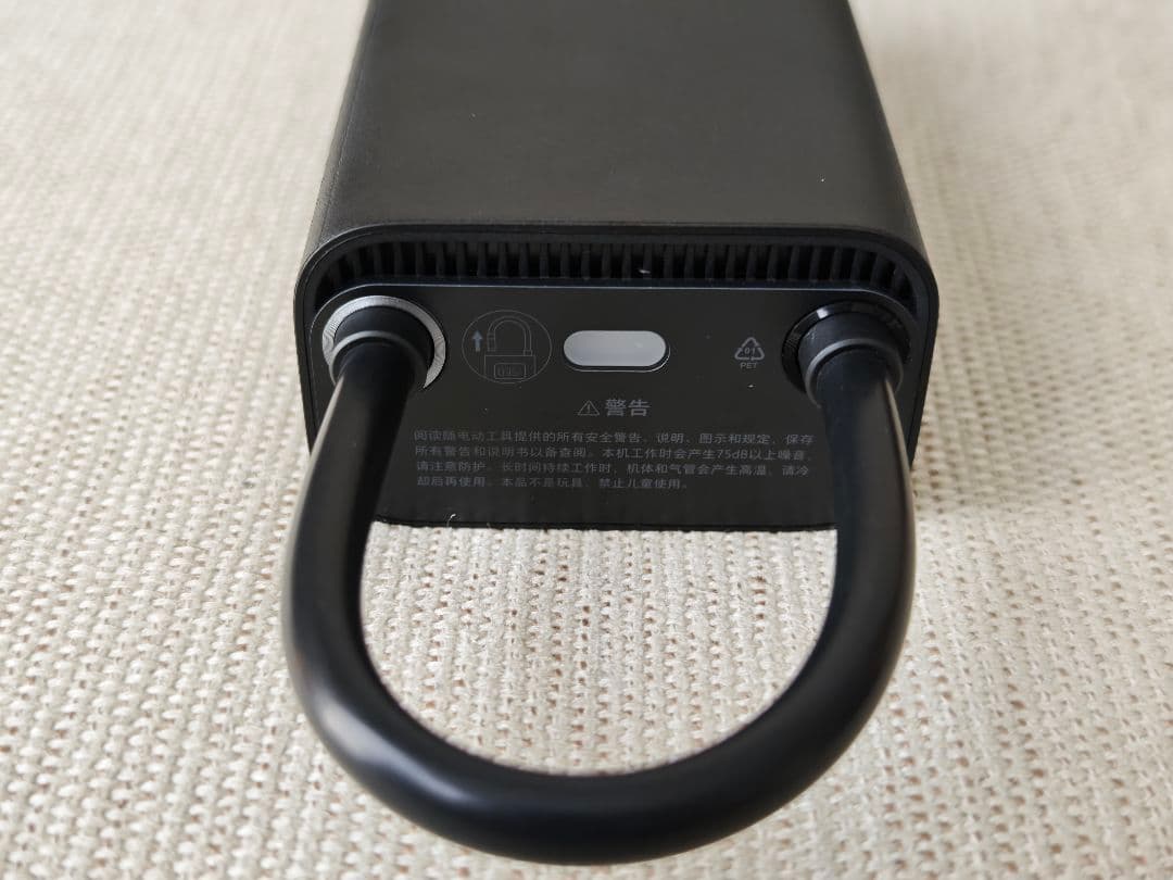 【新型】Xiaomi mijiaエアポンプ2D 電動空気入れ 車バイク自転車に
