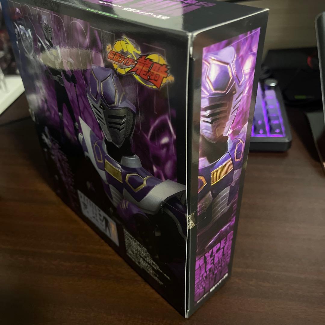 仮面ライダー王蛇　ハイパーヒーロー