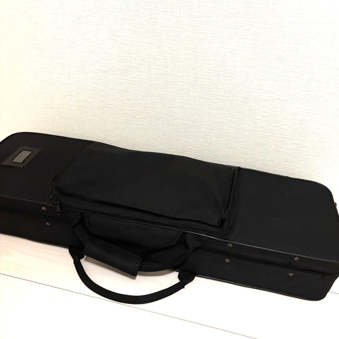 ほぼ新品 沖縄三線 本蛇皮 黒塗り棹 標準サイズ 上位モデル 良音 沖縄伝統楽器