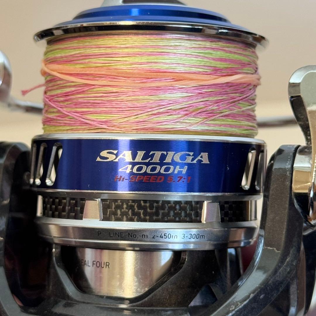 DAIWA 10SALTIGA 4000H スピニングリール