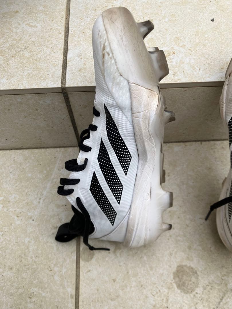 adidas adizero スパイク ホワイト/ブラック