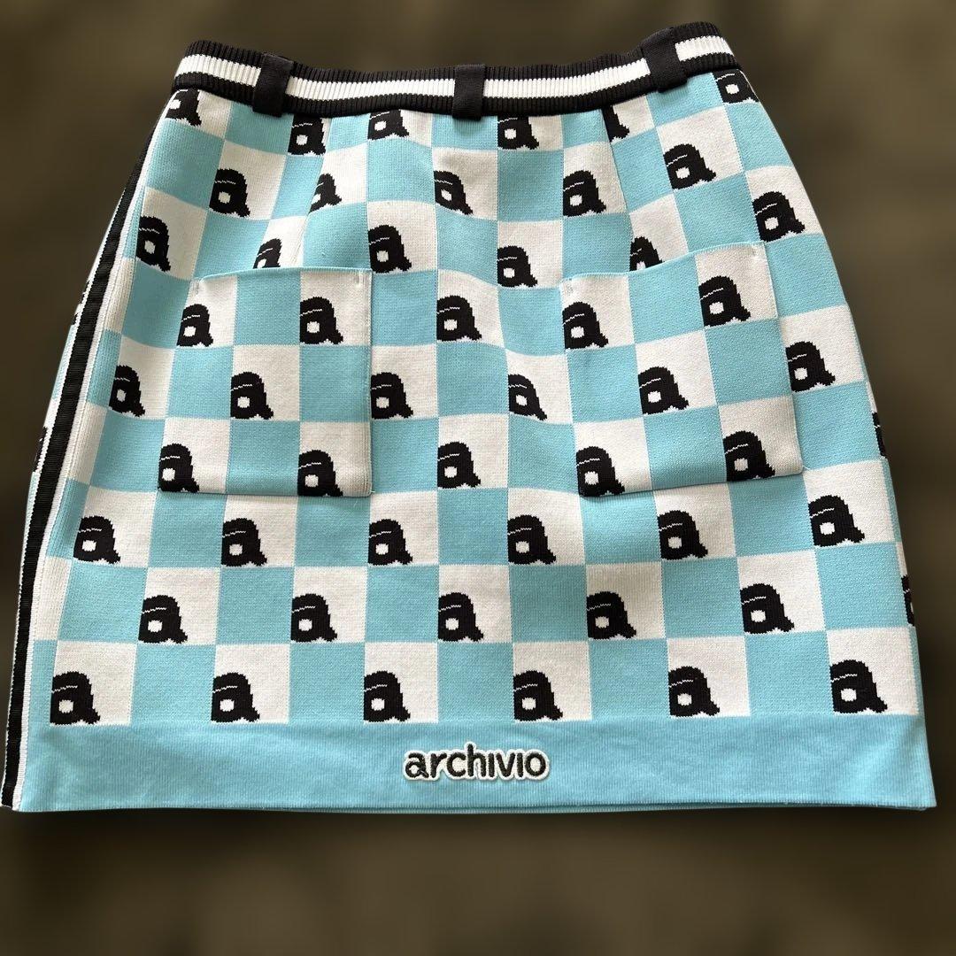 archivio ロゴ柄スカート 水色