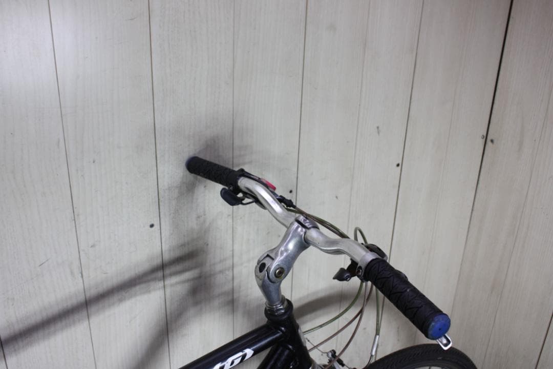Louis Garneau クロスバイク ブラック