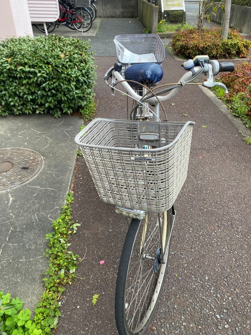 電動アシスト自転車 クリーム色 2カゴ付き
