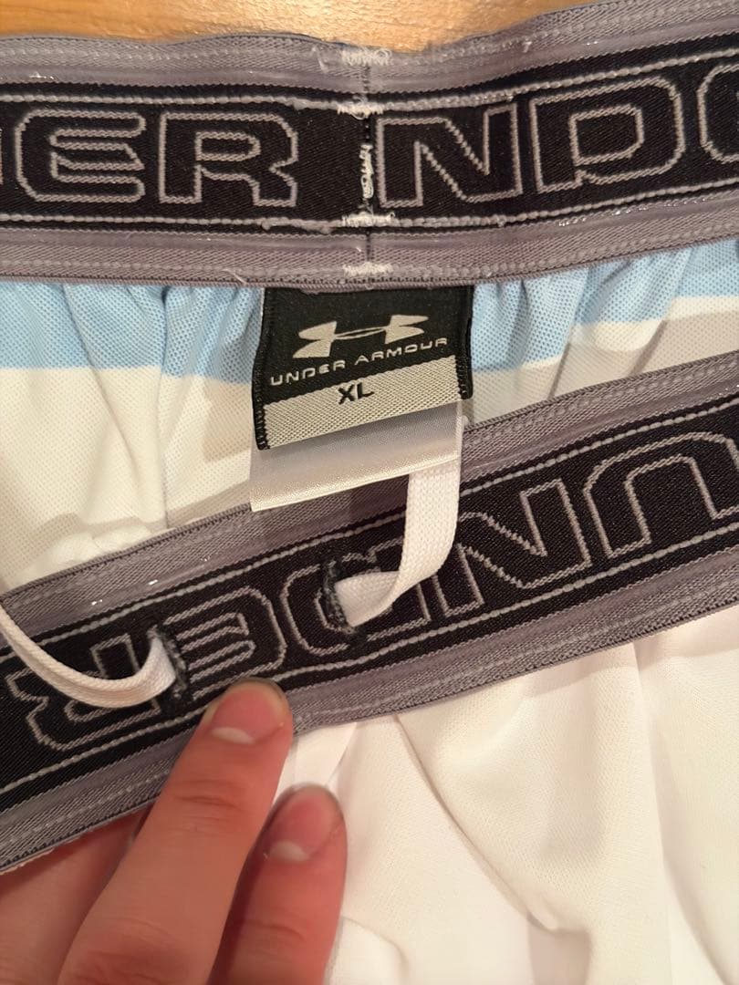UNDER ARMOUR Tシャツ・ショートパンツセット
