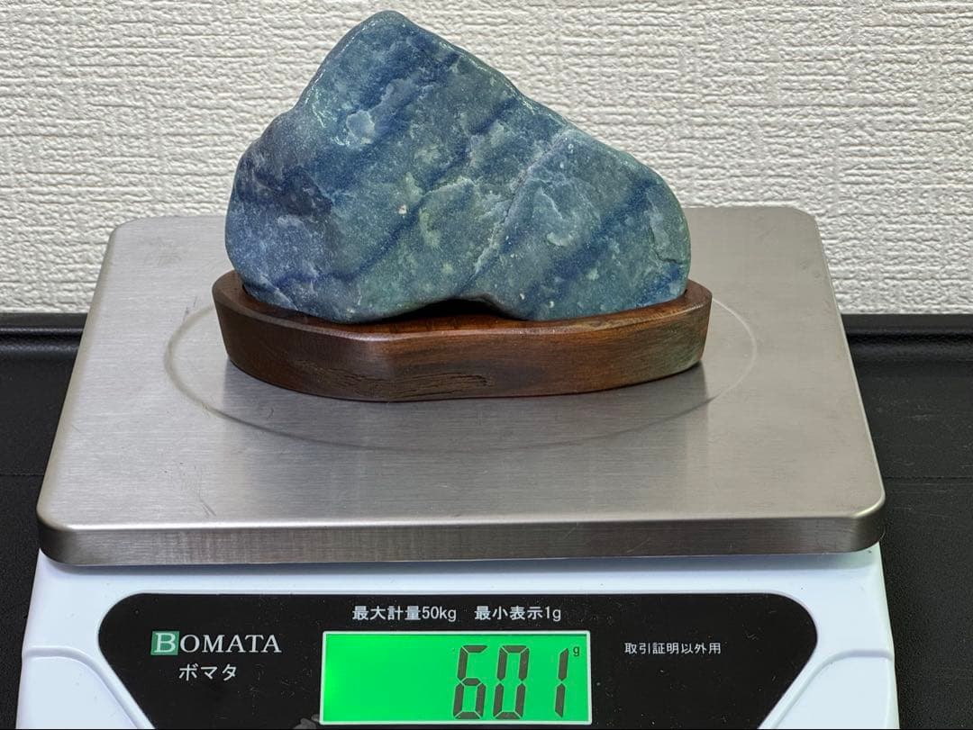 水晶 翡翠 ヒスイ 石英 クォーツ 天然石 青石 鑑賞石 観賞石 木製台座付き