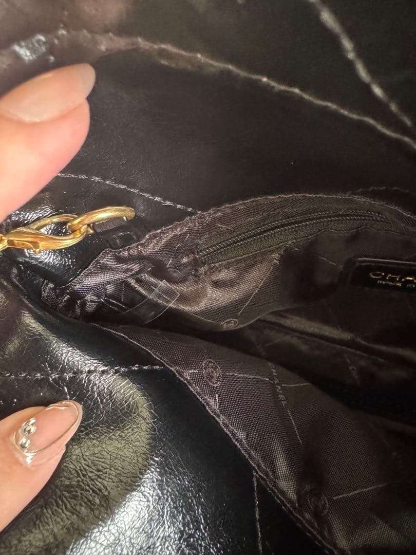 CHANEL ノベルティブラックレザー ショルダーバッグ