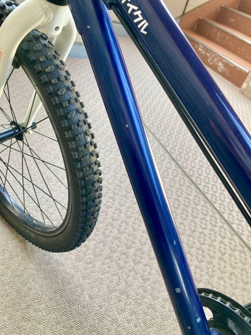 【引取限定】 ヨツバサイクル 22インチ キャプテンネイビー
