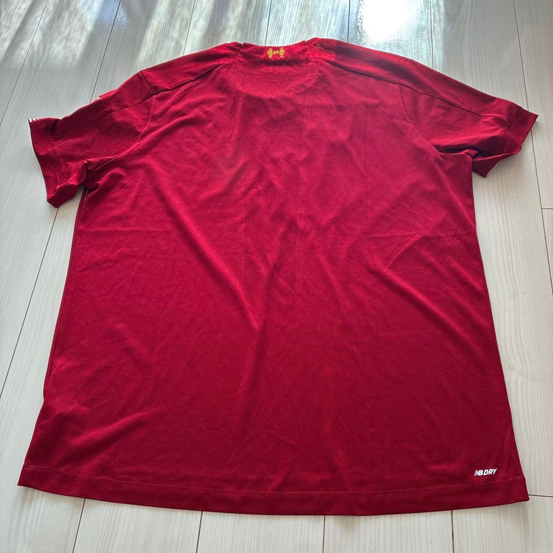New Balance Livepool 2019-20 ホームユニフォーム